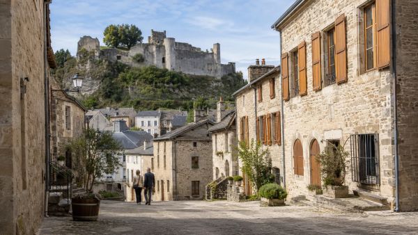 Séjour inoubliable à Sévérac-le-Château, cité médiévale